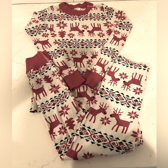 Hanna Andersson Other - Hanna Andersson Pajamas Fair Isle Reindeer. Sz 120 (6-7). Set top and bottom.